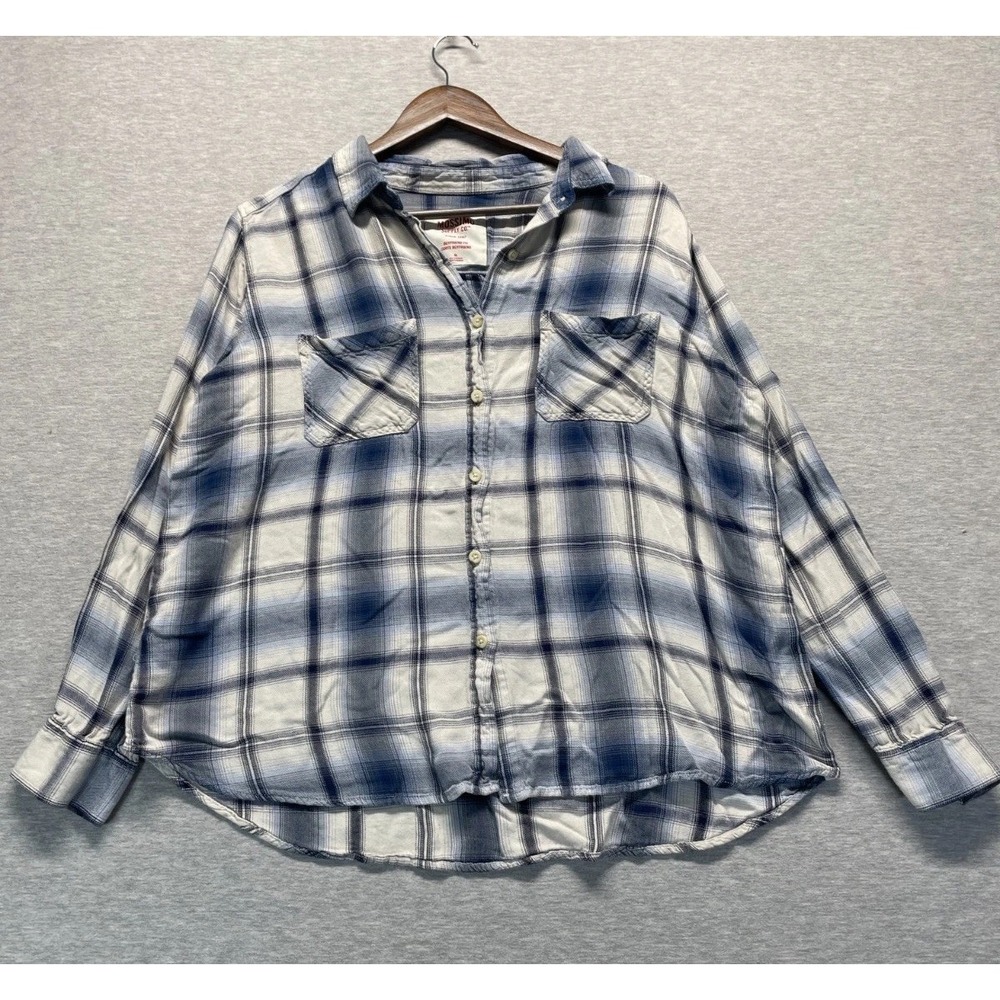 Mossimo Supply Co. Shirt Women XL Blue White Plaid Rayon Boyfriend Fit Button-Up